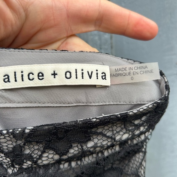 Alice & Olivia Black Lace wide leg trousers, size 0 - Picture 6 of 9